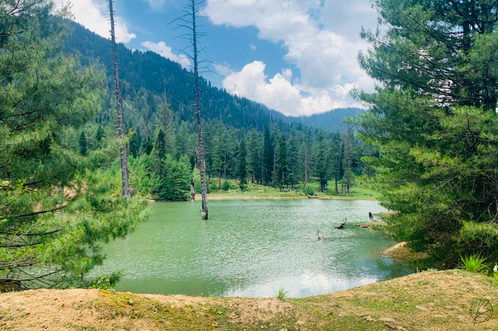 a lake in kashmir